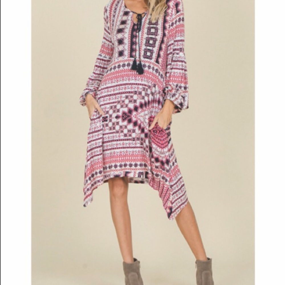 woman’s printed dress with Hidden pockets